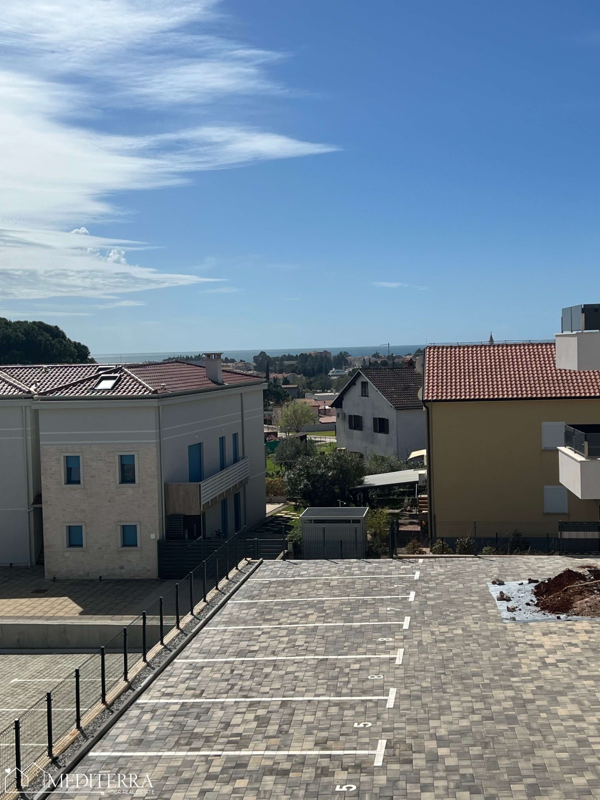 Apartment S6 on the 1st floor of a modern new building, Novigrad Istria