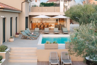 Istra, Kaštelir, Labinci, Moderna vila u istarskom stilu s panoramskim pogledom na more